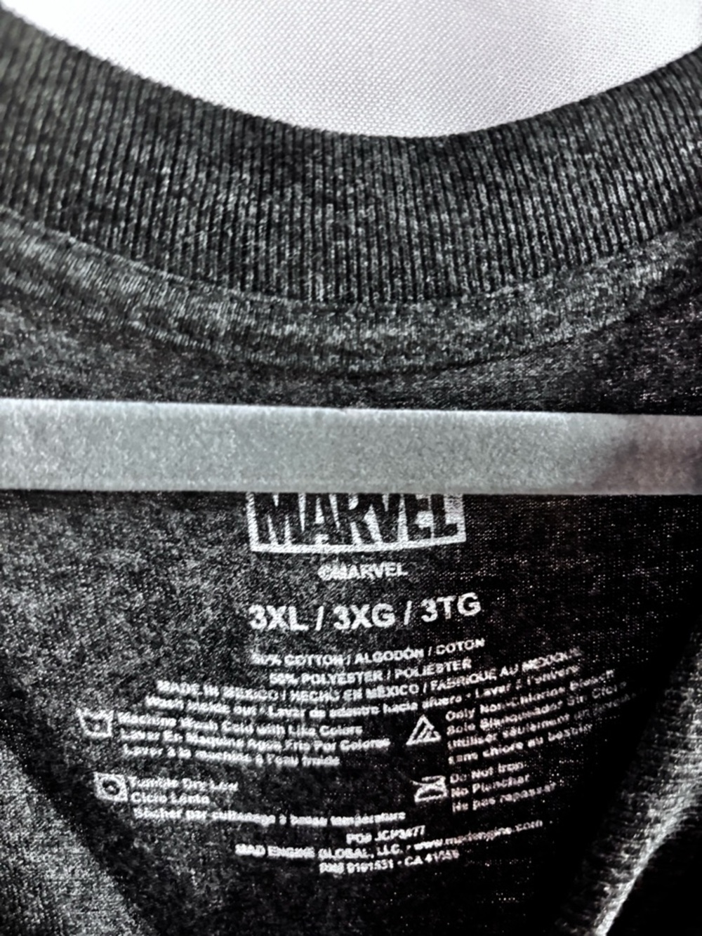 Marvel Gray Deadpool "Surrounded by Greatness" Short Sleeve Tee - Picture 2 of 3